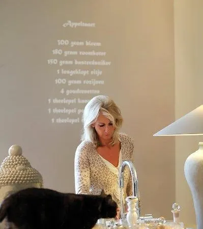 Couette-café Onder De Linde 3*